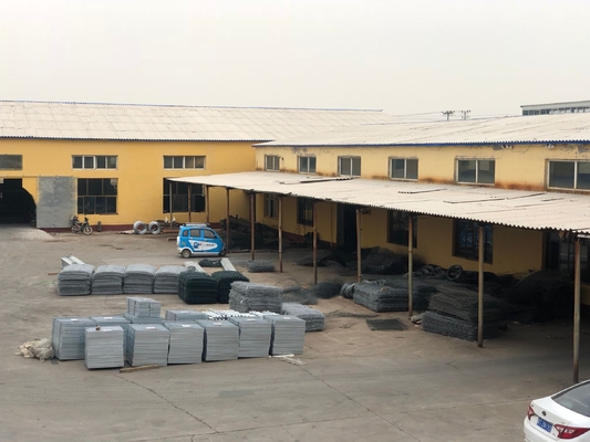 0.5m - 2m Height  Gabion Weaving Mesh Black Welded Mesh